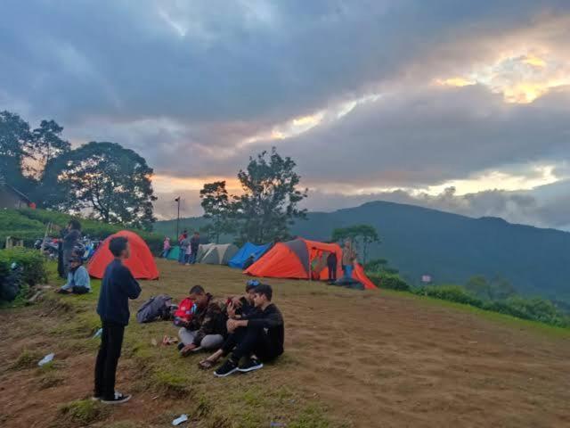 Tapian Ratu Camp Real Bukittinggi